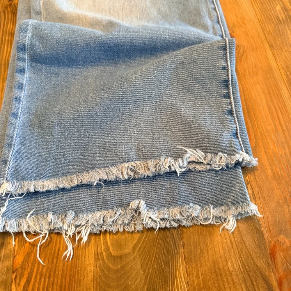 American Eagle Outfitters Light Blue Ankle Crop Jeans - Picture 7 of 10